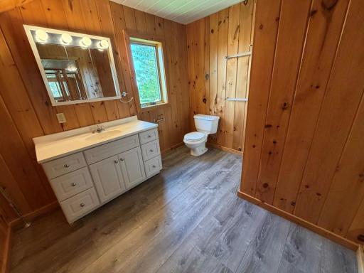 831 2nd Street SW, Glenville, MN 56036