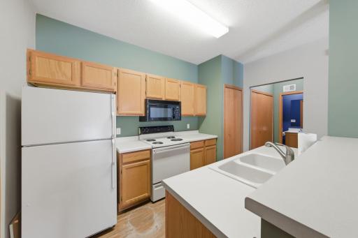 14172 Plymouth Avenue, 28, Burnsville, MN 55337