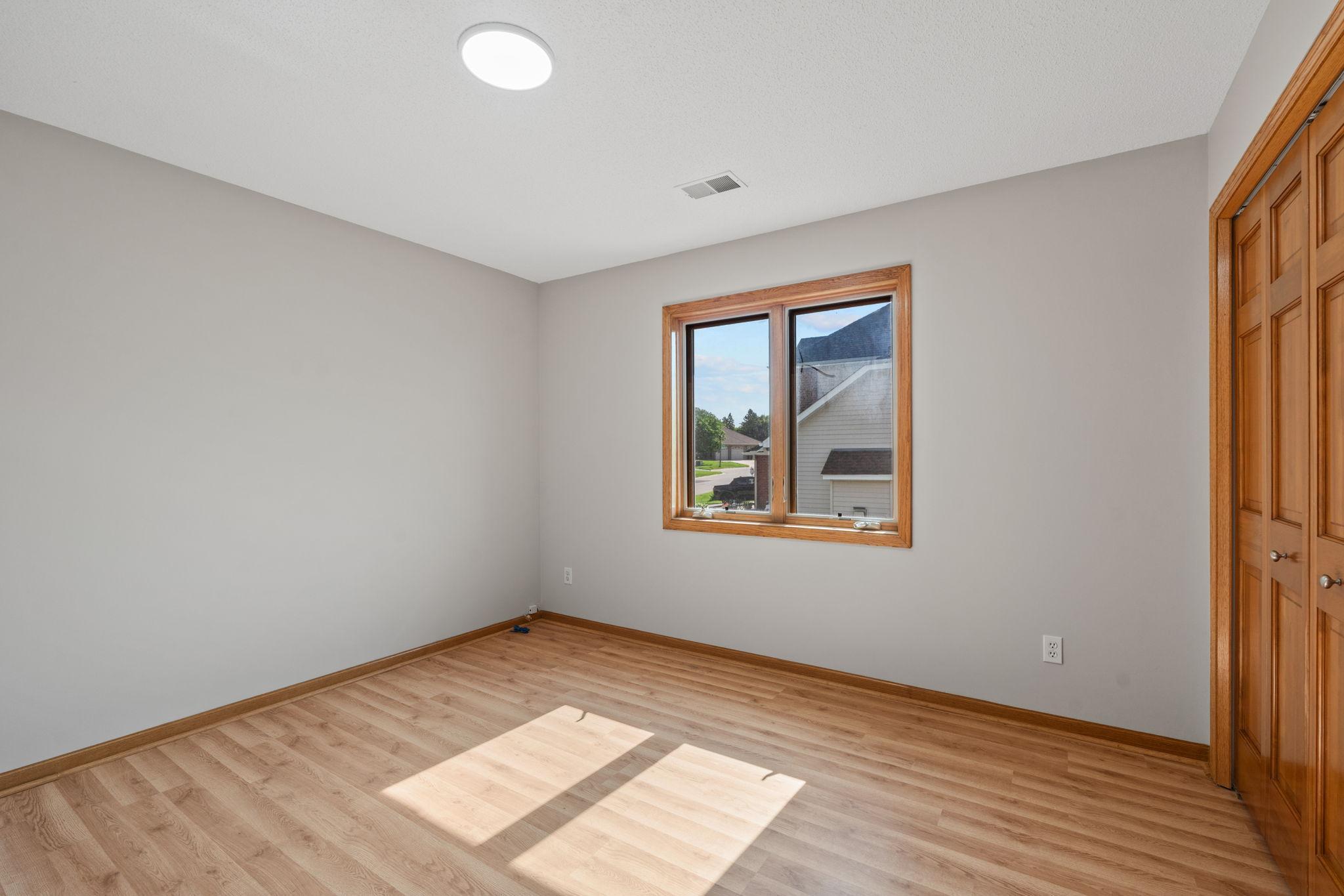 34-web-or-mls-4290 Cottonwood Ln N-34.jpg