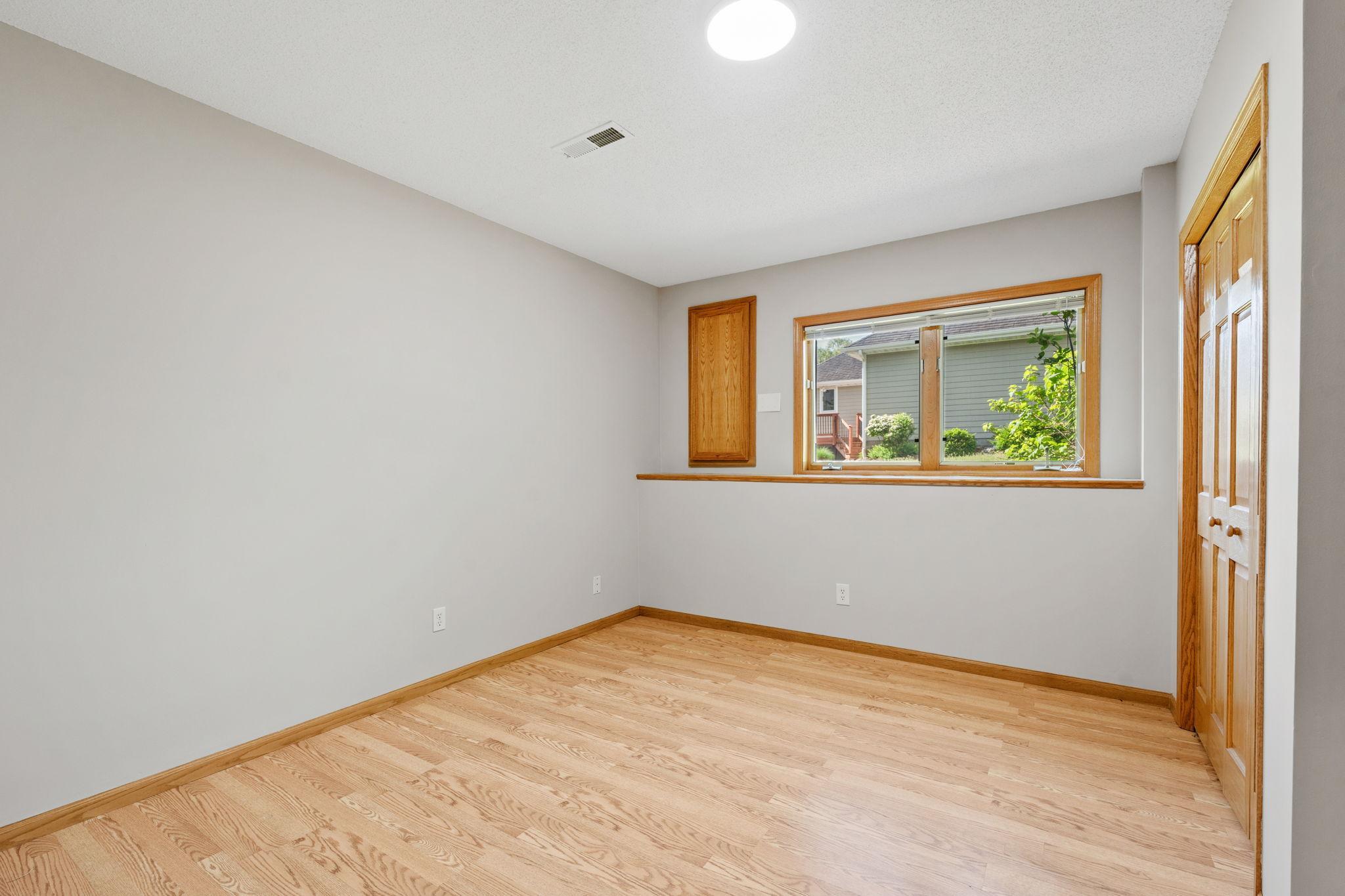 55-web-or-mls-4290 Cottonwood Ln N-55.jpg