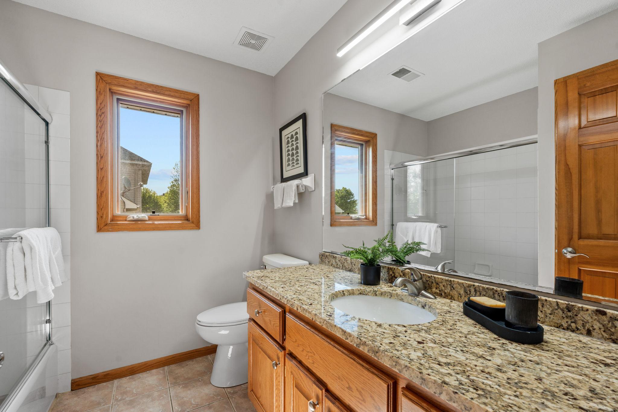 36-web-or-mls-4290 Cottonwood Ln N-36.jpg