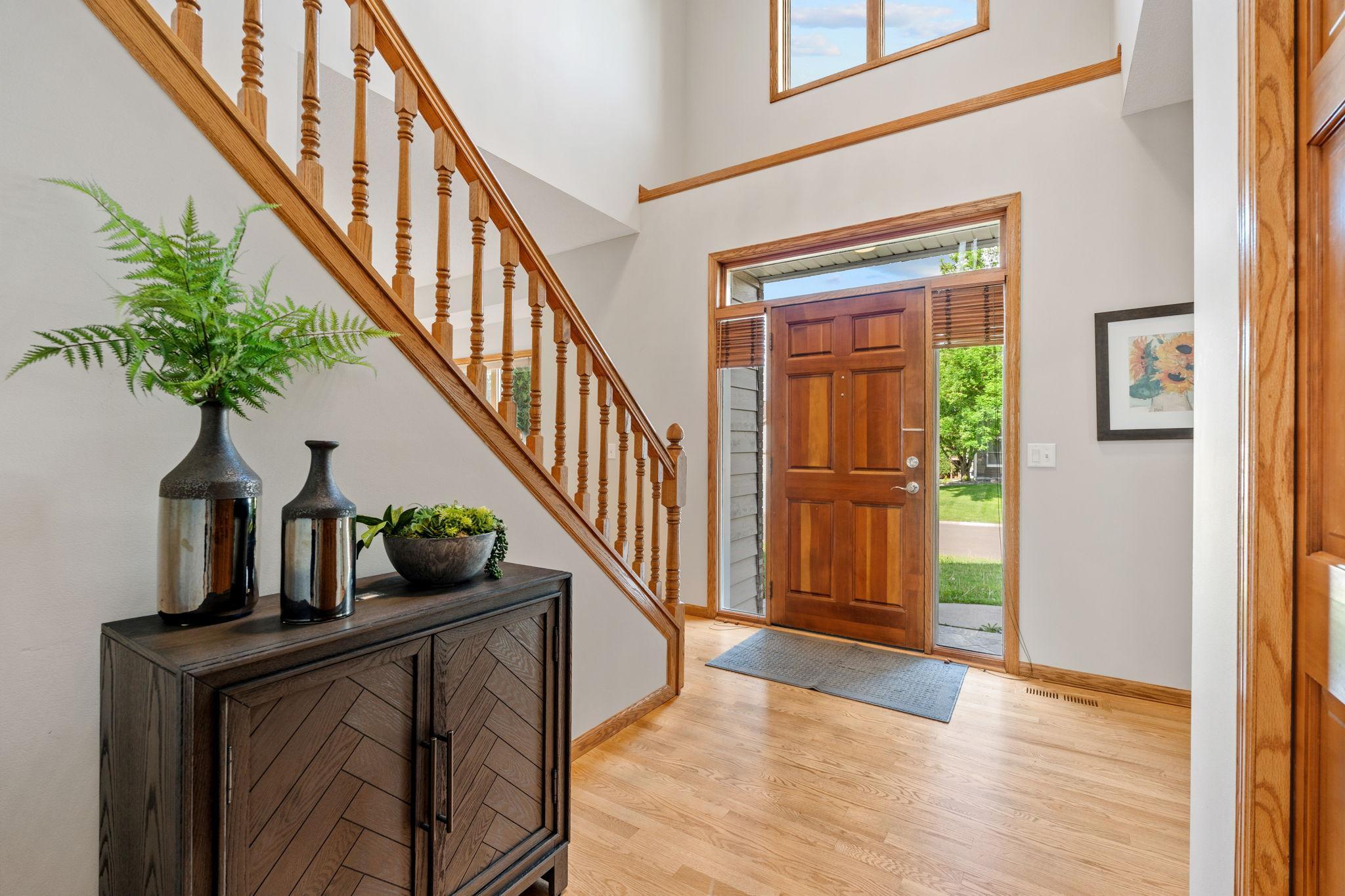 9-web-or-mls-4290 Cottonwood Ln N-9.jpg