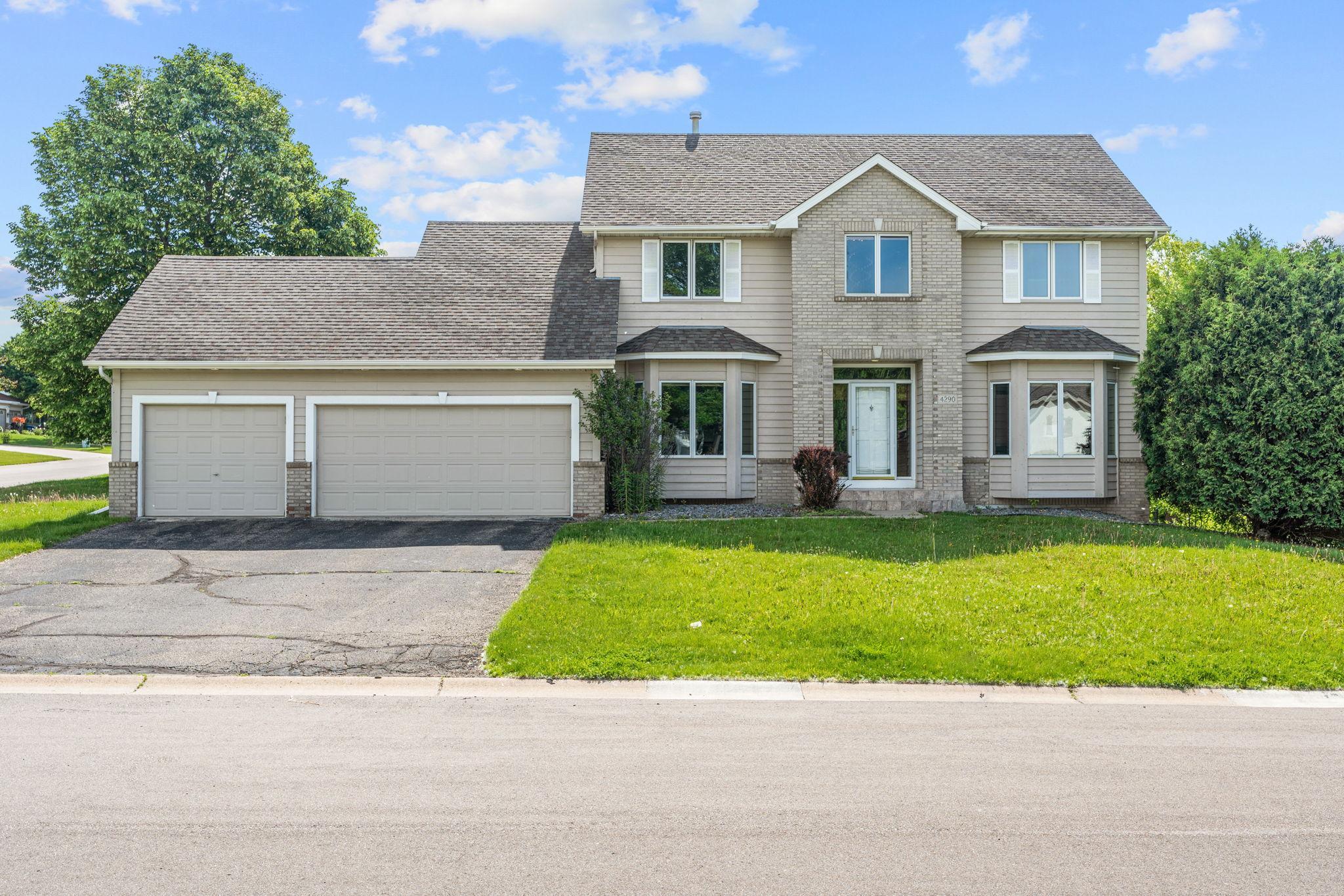 1-web-or-mls-4290 Cottonwood Ln N-1.jpg