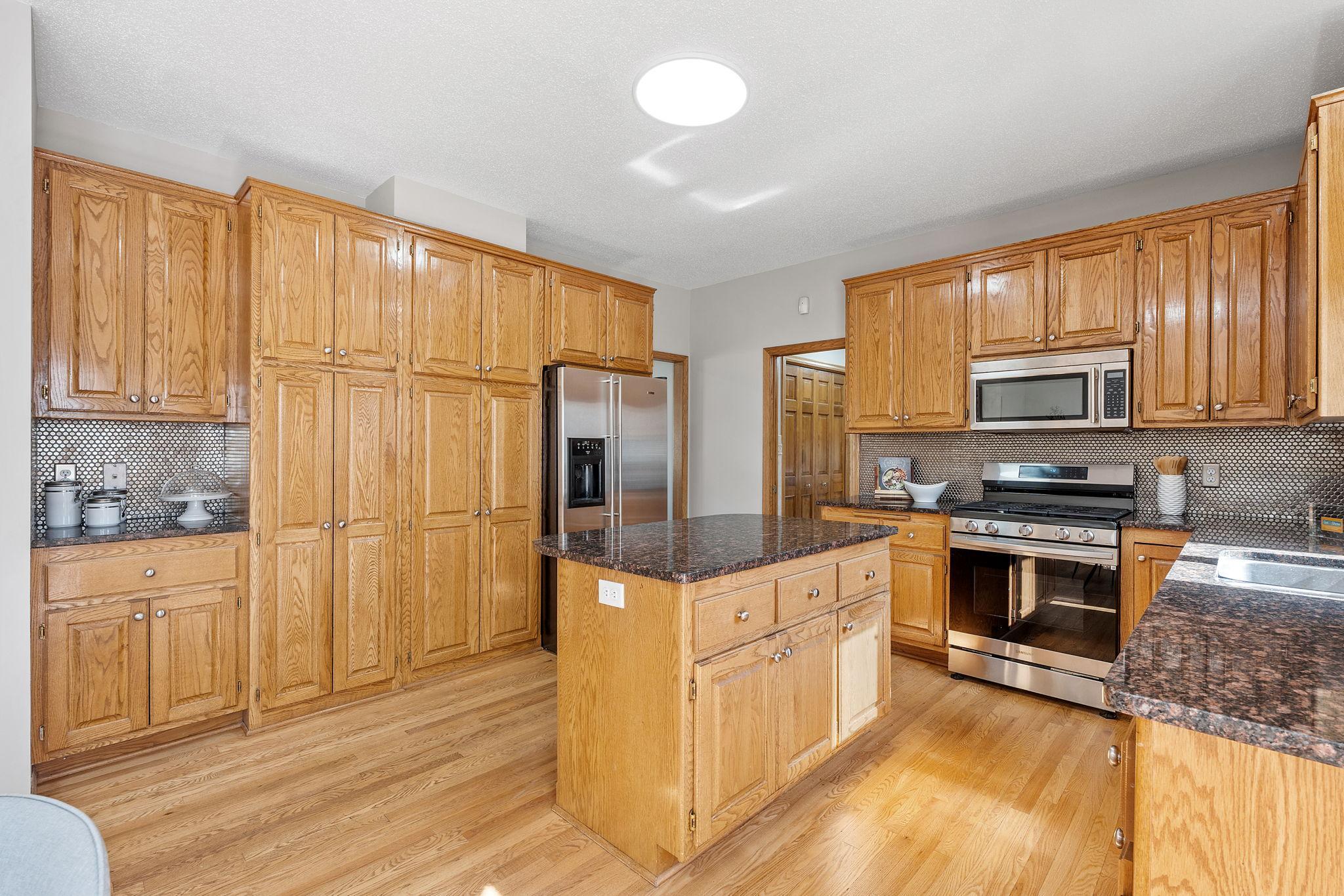 26-web-or-mls-4290 Cottonwood Ln N-26.jpg