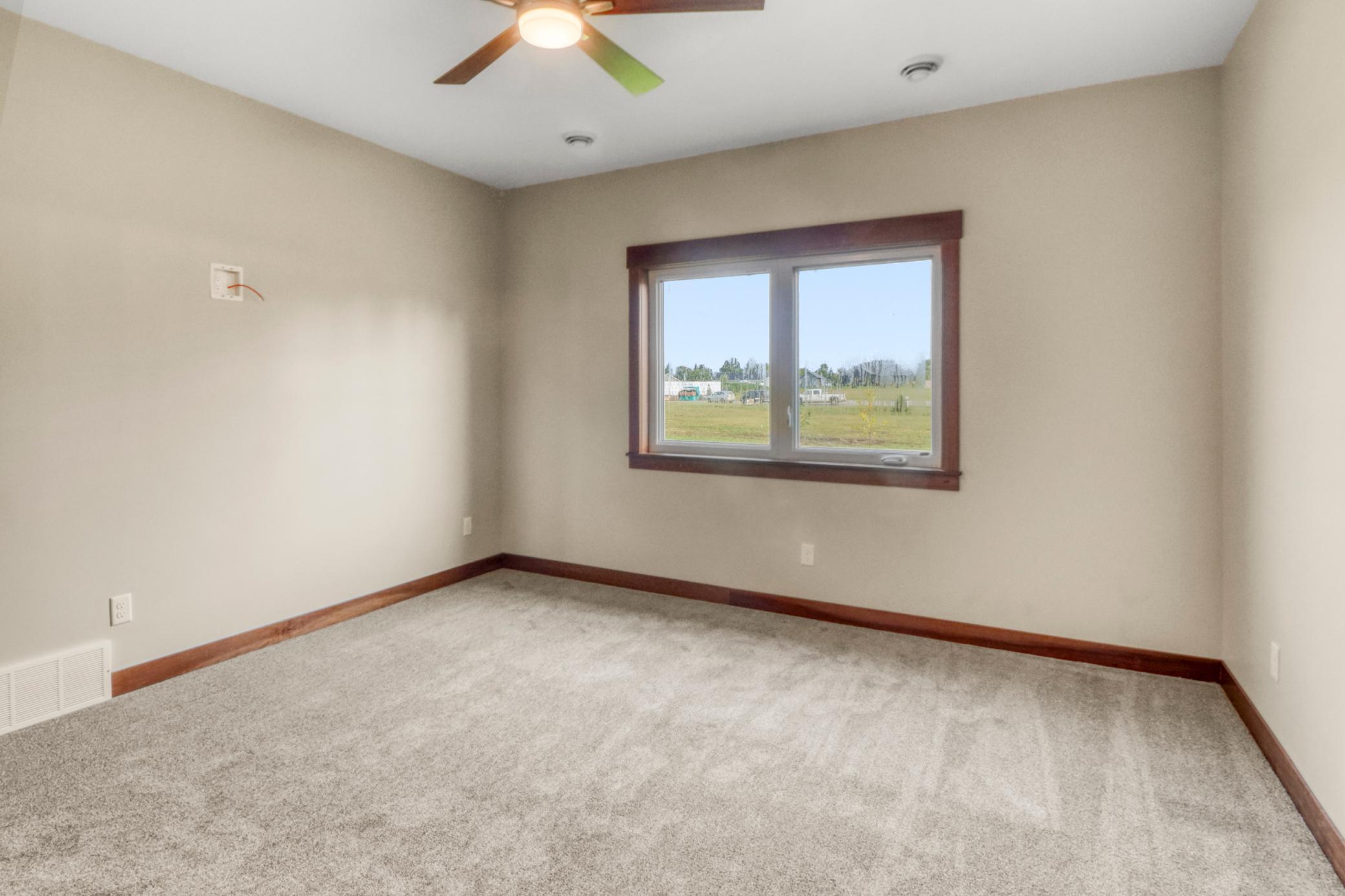 Primary Bedroom1_3.JPG