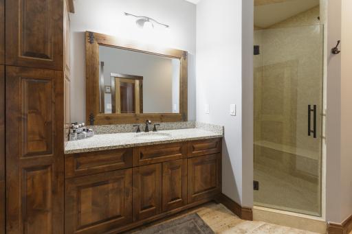 7617 Brooklyn Park Drive, Minneapolis, MN 55444
