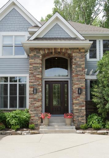 7617 Brooklyn Park Drive, Minneapolis, MN 55444