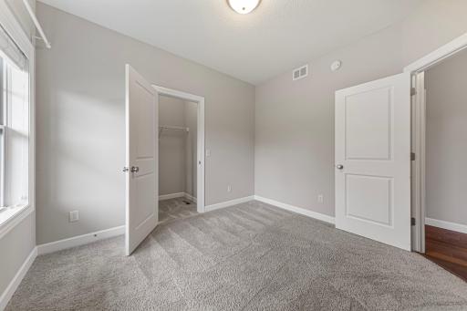 137 Bluff Lane, Dundas, MN 55019