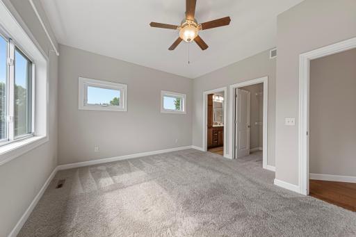 137 Bluff Lane, Dundas, MN 55019