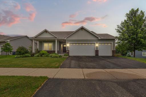 137 Bluff Lane, Dundas, MN 55019