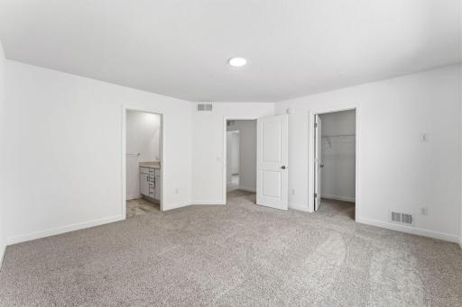 7473 Lotus Lane, Lino Lakes, MN 55038