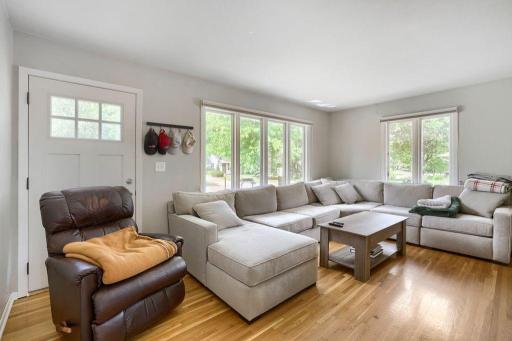 2550 Aldine Street, Saint Paul, MN 55113