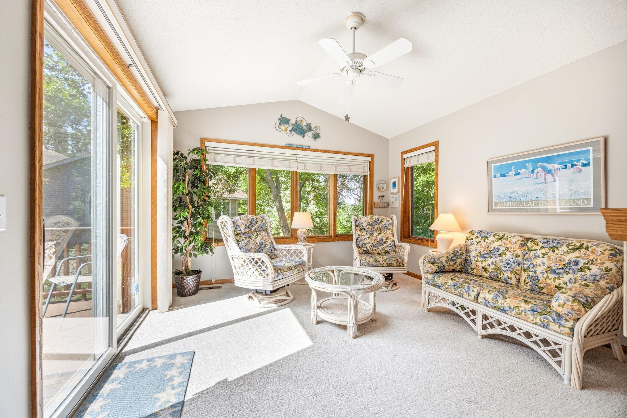 Sunroom with Amazing Views