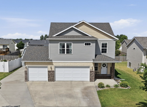 4419 17th Street S, Moorhead, MN 56560