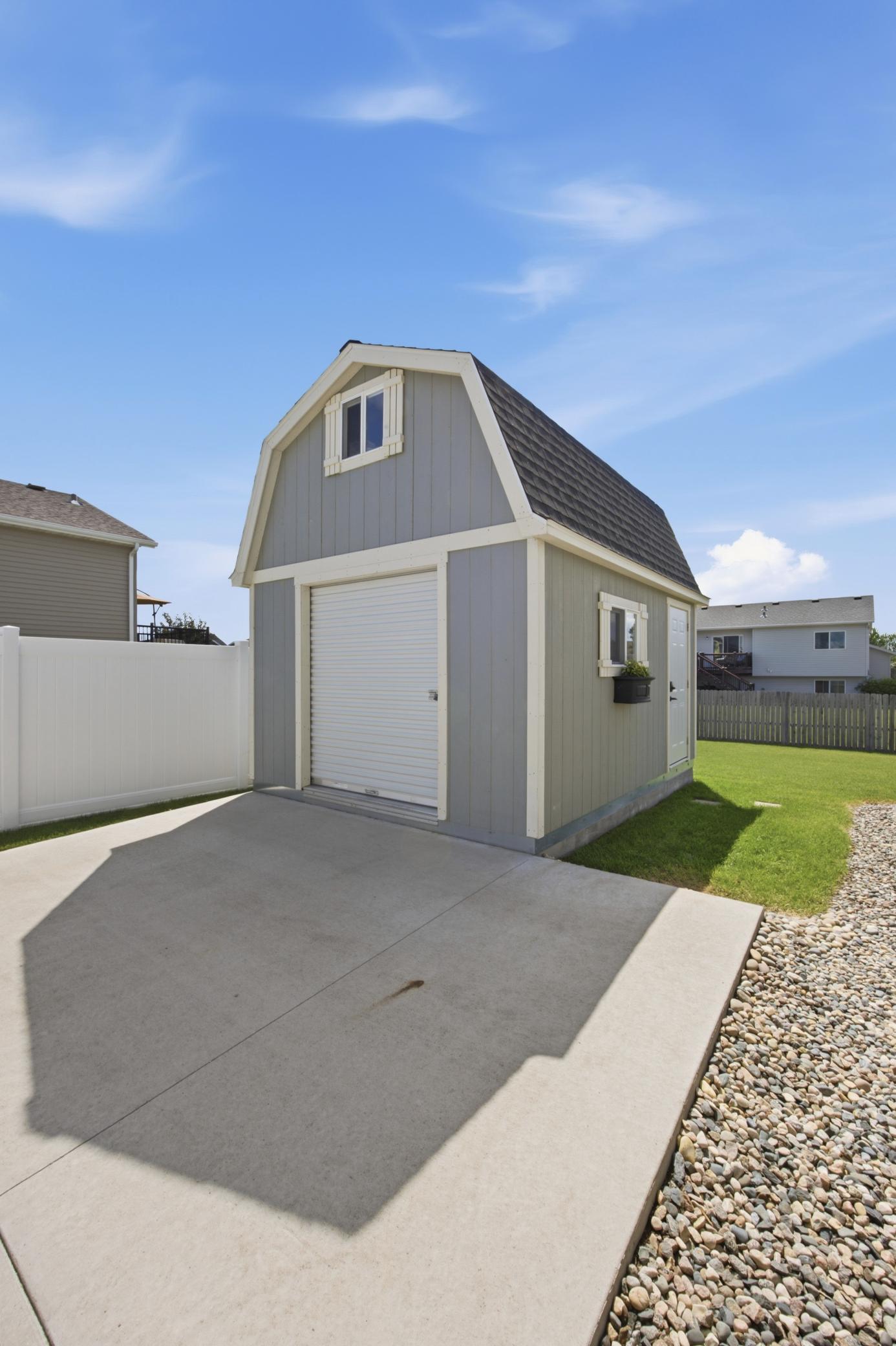 Garage/Shed