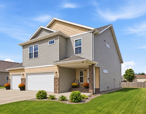 4419 17th Street S, Moorhead, MN 56560