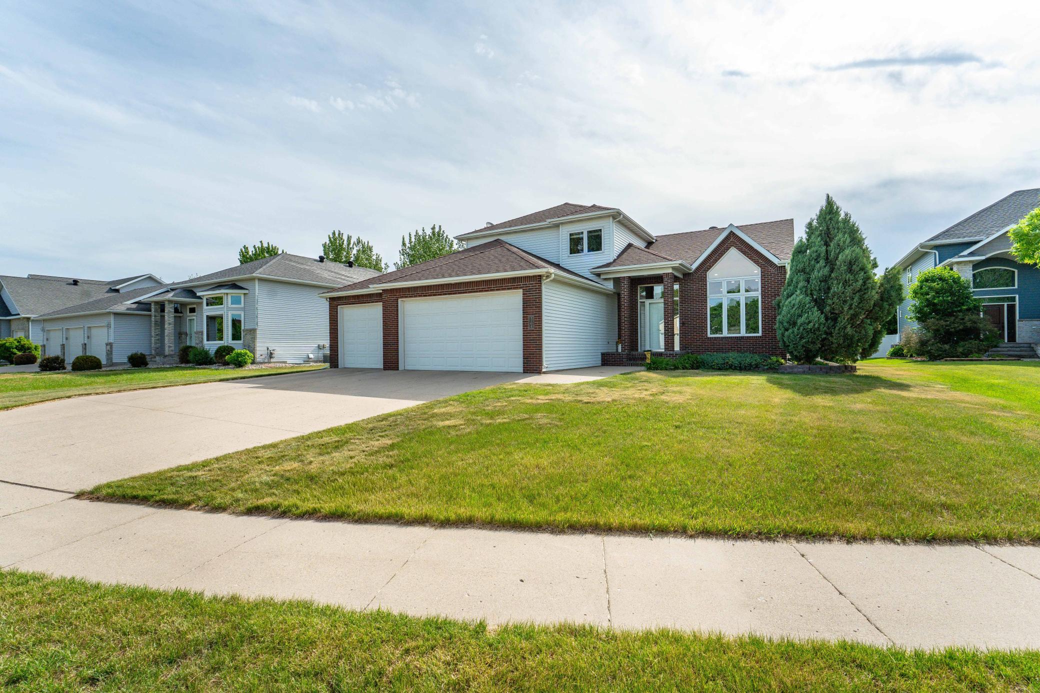 3104 31st St S Fargo