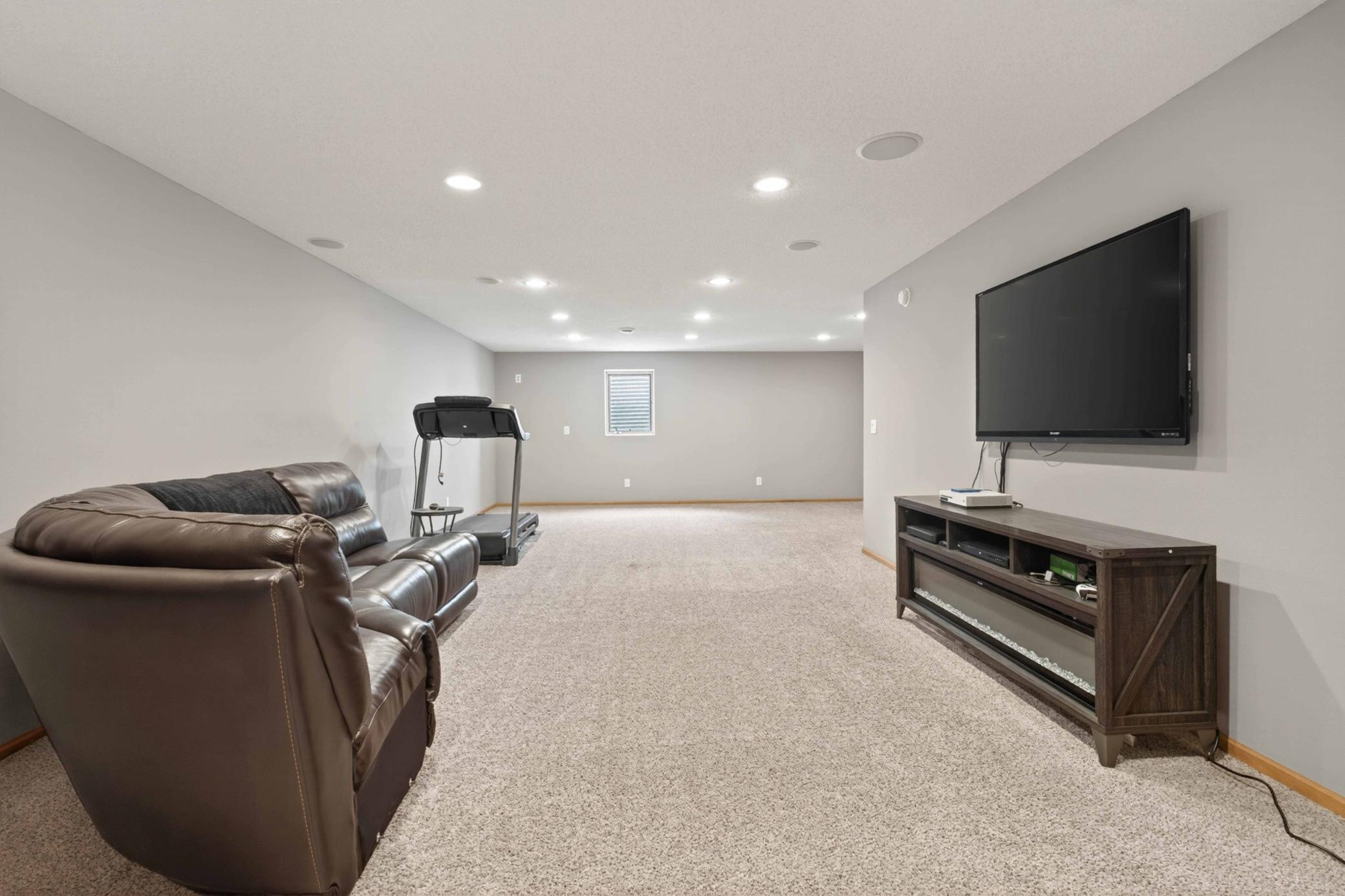 LOWER LEVEL FAMILY ROOM