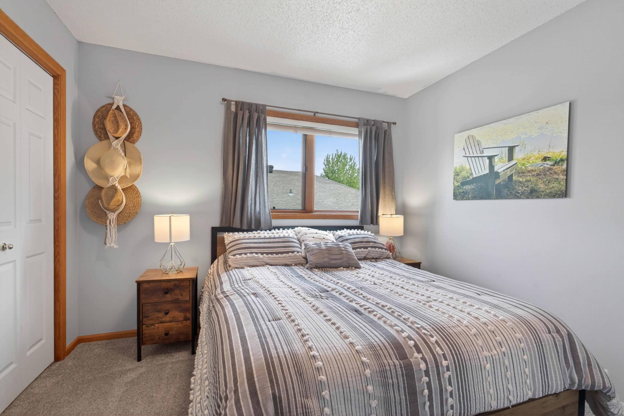 BEDROOM 2 - UPPER LEVEL
