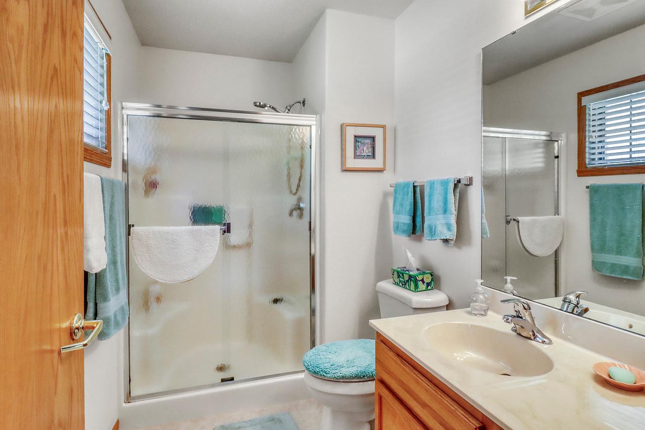 Primary Bathroom1_0-1280.JPG