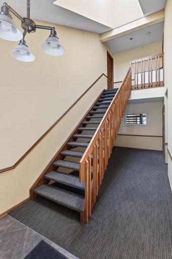 15155 Lesley Lane, Eden Prairie, MN 55346