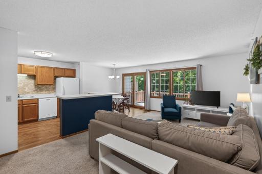 15155 Lesley Lane, Eden Prairie, MN 55346