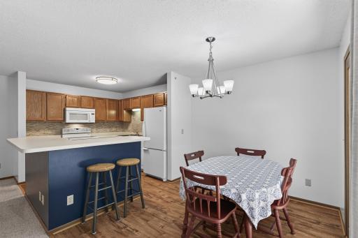 15155 Lesley Lane, Eden Prairie, MN 55346