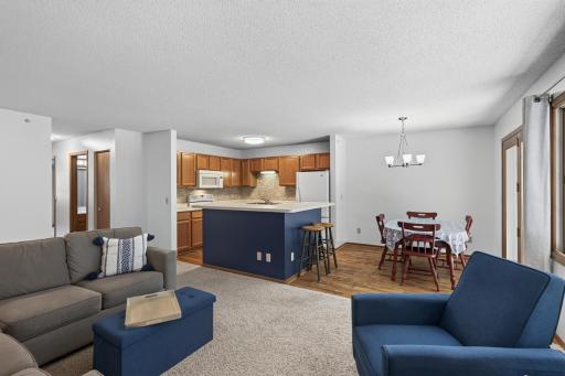 15155 Lesley Lane, Eden Prairie, MN 55346