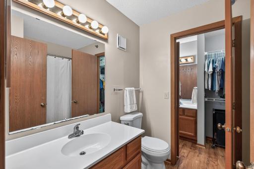 15155 Lesley Lane, Eden Prairie, MN 55346