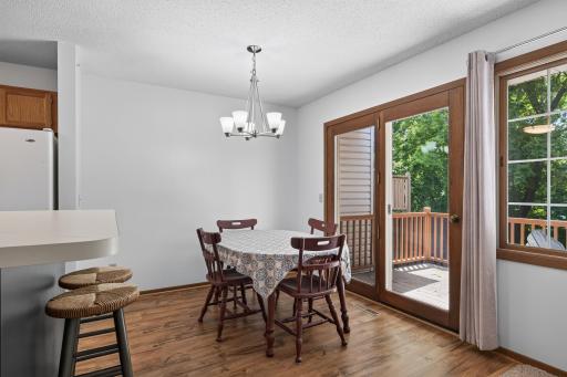 15155 Lesley Lane, Eden Prairie, MN 55346