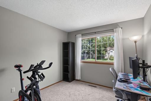 15155 Lesley Lane, Eden Prairie, MN 55346