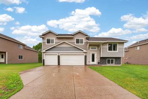 Photo for 835 Highview Loop SE, Pine City, MN 55063 - listing #7086181 835 Highview Loop SE, Pine City, MN 55063