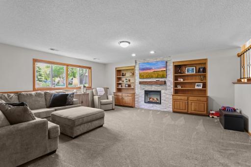 12520 88th Avenue N, Maple Grove, MN 55369