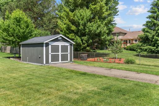 12520 88th Avenue N, Maple Grove, MN 55369