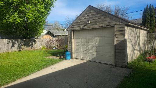 1322 Dunham Street, Albert Lea, MN 56007