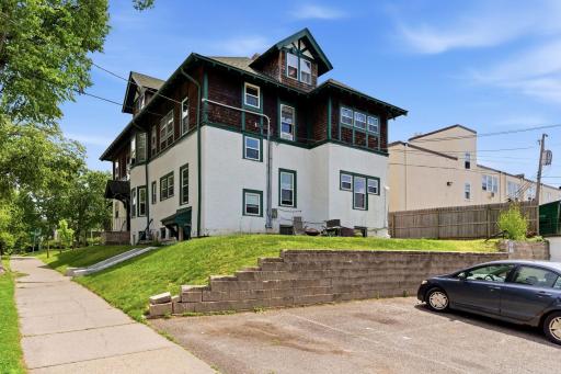 301 W 22nd Street, Minneapolis, MN 55404