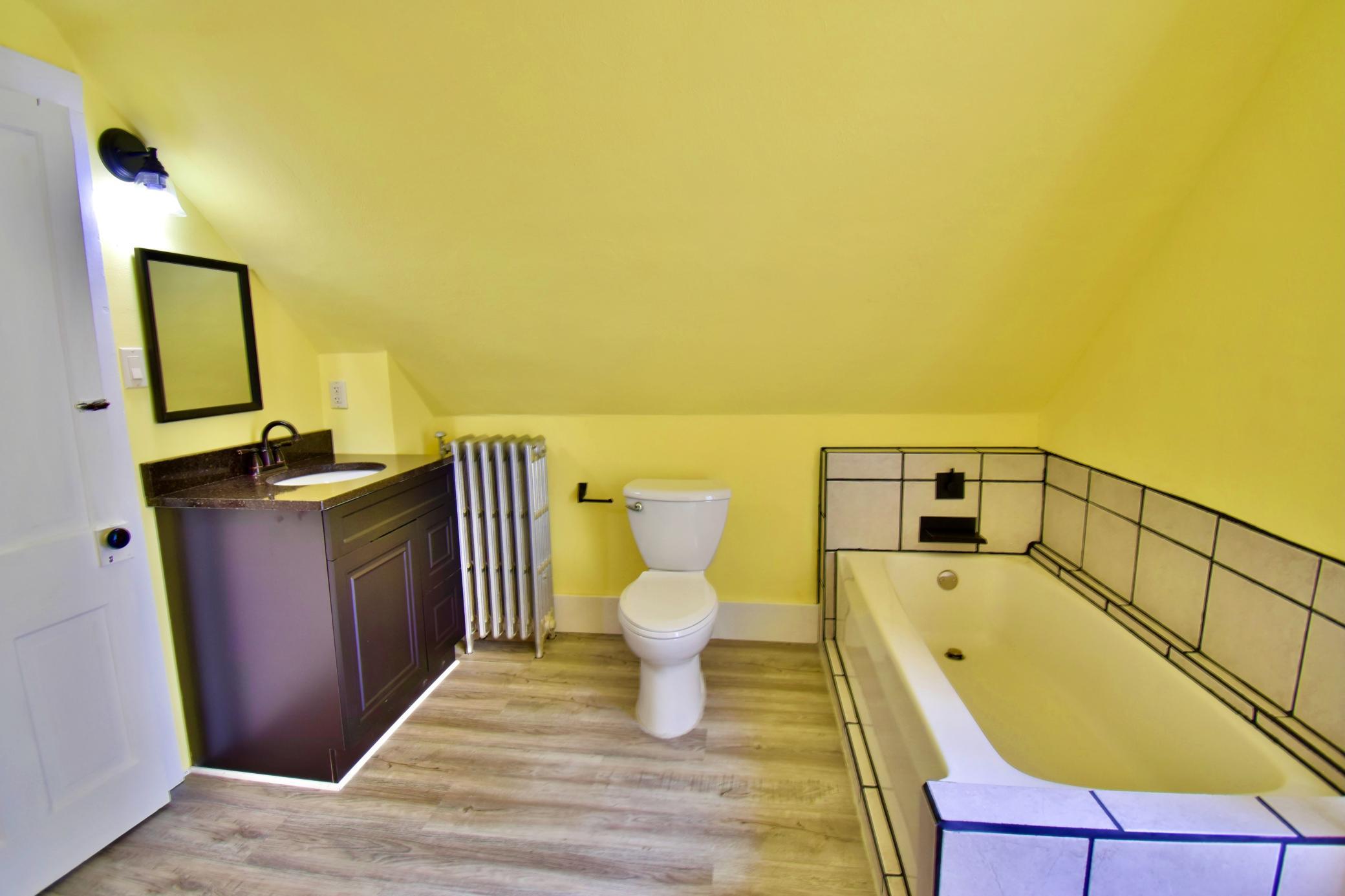 Spacious bathroom that has been all updated for you!