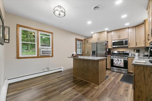 Nice dining area off the kitchen
