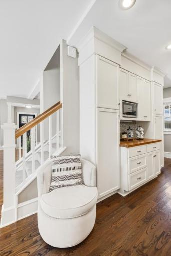 185 W Lake Street, Excelsior, MN 55331