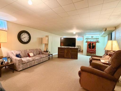 1801 S Shore Drive, Worthington, MN 56187