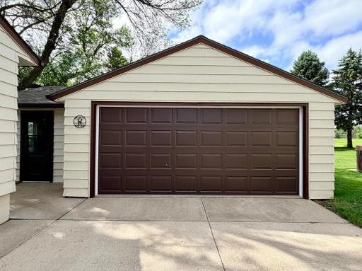 1801 S Shore Drive, Worthington, MN 56187