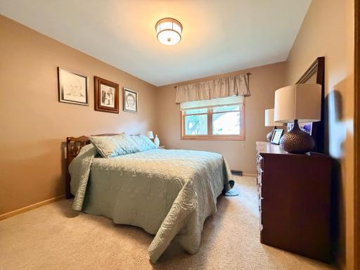 1801 S Shore Drive, Worthington, MN 56187