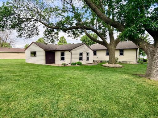 1801 S Shore Drive, Worthington, MN 56187