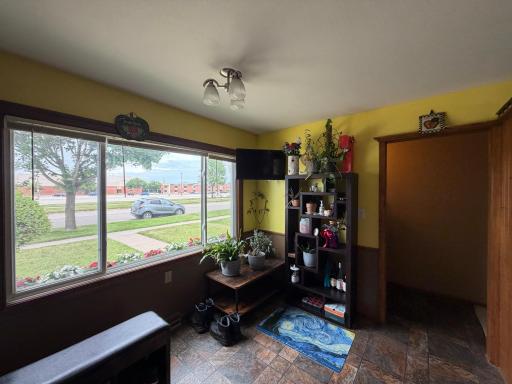 425 W Dodge Street, Luverne, MN 56156