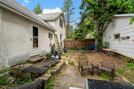 13-web-or-mls-5801 Interlachen Blvd Minneapolis MN_0014.jpg