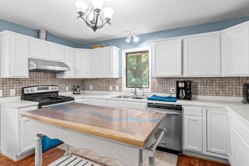 12238 S Robert Trail, Rosemount, MN 55068