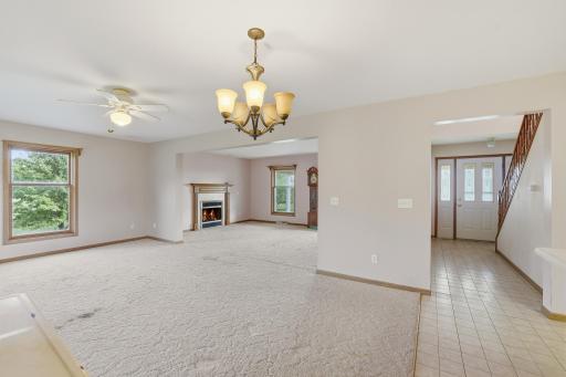 30224 Lexington Road, Le Sueur, MN 56058
