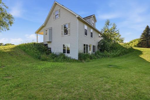 30224 Lexington Road, Le Sueur, MN 56058