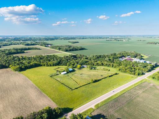 30224 Lexington Road, Le Sueur, MN 56058
