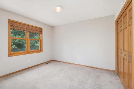10051 Gristmill Ridge, Eden Prairie, MN 55347